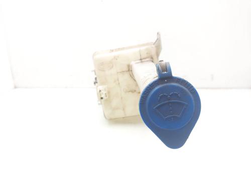 Used Windscreen washer tank KIA CARENS II MPV (FJ) 2.0 CRDi (113 hp) 15820429