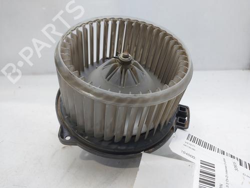 Moteur de chauffage MITSUBISHI PAJERO III (V7_W, V6_W) 3.2 Di-D (V68W) (160 hp) 17119654