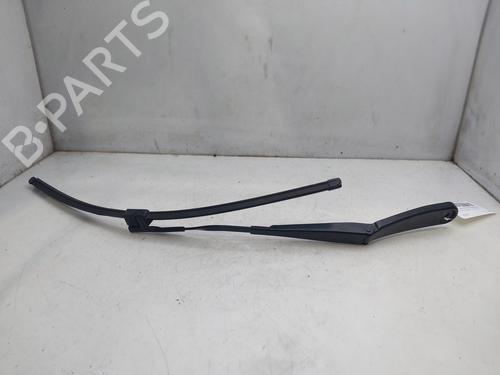 Used Front windshield wiper arm BMW X3 (F25) xDrive 20 d (184 hp) 17088327