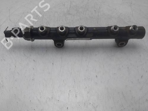 Used Injection rail Injection rail FORD C-MAX II (DXA/CB7, DXA/CEU) [2010-2019] 40451795 40451795