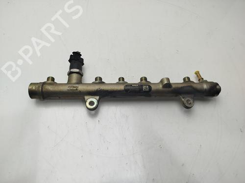 injection-rail-renault-megane-ii-saloon-lm01_-2003-32227995 main image