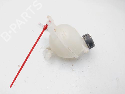 Used Expansion tank CITROËN C3 III (SX) 1.2 VTi 82 (82 hp) 29584530