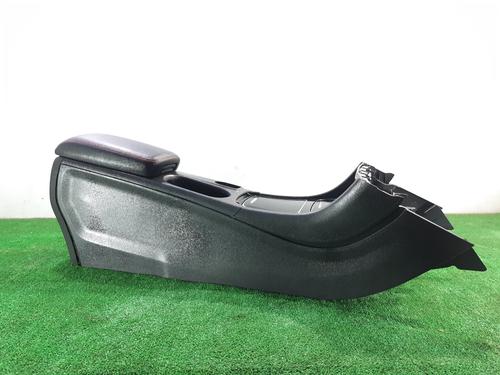 Armrest / Center console MERCEDES-BENZ GLA-CLASS (X156) GLA 200 CDI / d (156.908) | BP8363024I20 