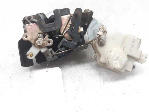 Rear right lock HYUNDAI ELANTRA III Saloon (XD) 1.6 | BP4737362C99 