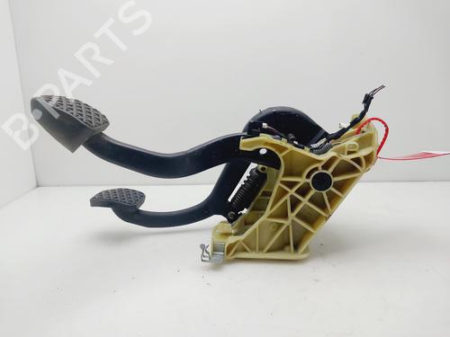 Clutch pedal BMW 5 (E60) 520 d | BP36003577I13 - Image 2
