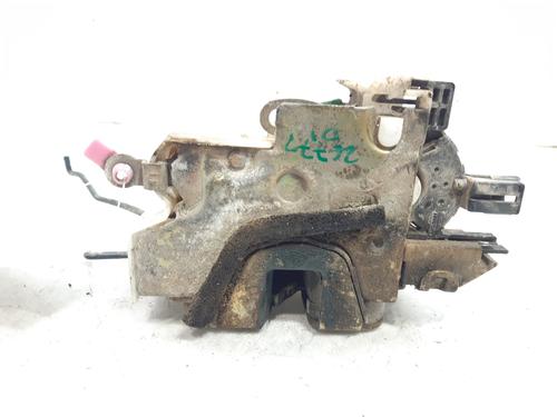 Venstre fortil lås NISSAN PICK UP (D22) [1997-2025]  9507384