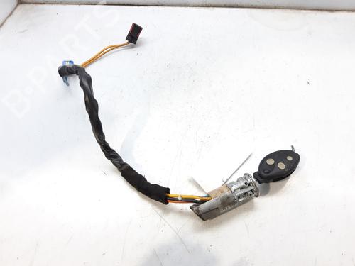 Used Ignition barrel CITROËN XSARA (N1) 1.4 i (75 hp) 8189344