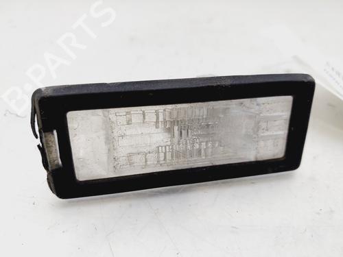 Używane Lampa oświetlenia tablicy rejestracyjnej RENAULT SCÉNIC II (JM0/1_) [2003-2010]  30623716