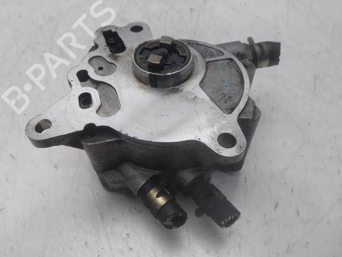 Used Vacuum pump Vacuum pump MITSUBISHI GRANDIS (NA_W) 2.0 DI-D (NA8W) (136 hp) 39944262 39944262
