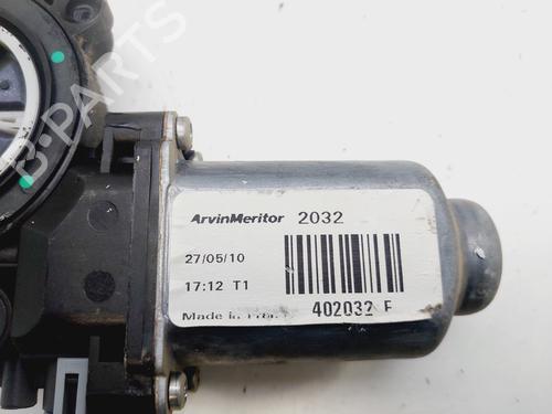Right front window motor NISSAN QASHQAI / QASHQAI +2 I (J10, NJ10, JJ10E) 2.0 dCi | BP21520737E20 