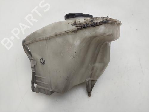 Used Windscreen washer tank Windscreen washer tank TOYOTA COROLLA Liftback (_E11_) 2.0 D (CE110) (72 hp) 36541787 36541787