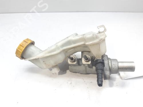 Used Brake master cylinder FORD FIESTA V (JH_, JD_) 1.6 TDCi (90 hp) 13475326