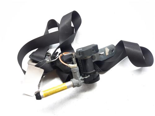Used Front right seatbelt MITSUBISHI CARISMA (DA_) 1.9 DI-D (DA5A) (102 hp) 8733662