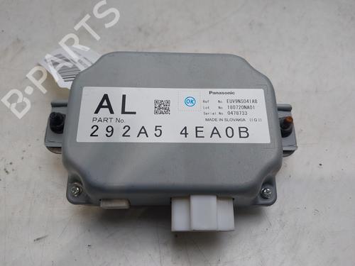 Module électronique NISSAN QASHQAI II SUV (J11, J11_) [2013-2025]  16871372