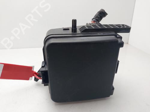 Used Fuse box Fuse box 37423658 37423658