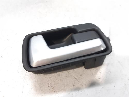 Used Front right interior door handle LAND ROVER DISCOVERY III (L319) 2.7 TD 4x4 (190 hp) 8641825