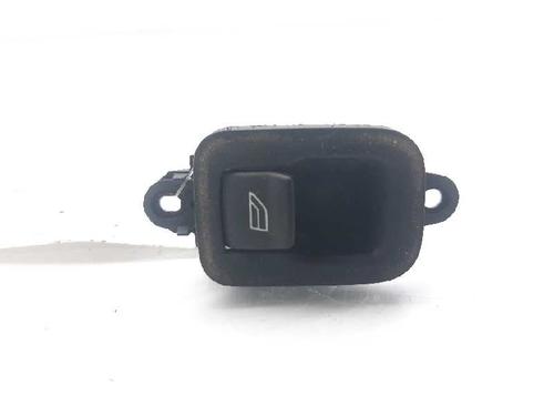 Interrupteur de vitre arrière droite VOLVO S40 II (544) 2.0 D (136 hp) 30658449 | 30658449 |