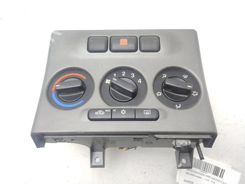 Used Climate control OPEL ZAFIRA A MPV (T98) 2.0 DTI 16V (F75) (101 hp) 29398913