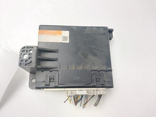 Used Electronic module TOYOTA PRIUS (_W3_) 1.8 Hybrid (ZVW3_) (99 hp) 31571557