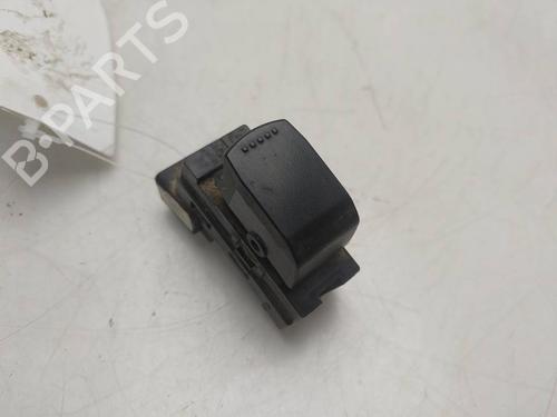 Used Right rear window switch Right rear window switch SUZUKI GRAND VITARA II (JT, TE, TD) 1.9 DDiS All-wheel Drive (JT419, TD44, JB419WD, JB419XD,... (129 hp) 40182293 40182293