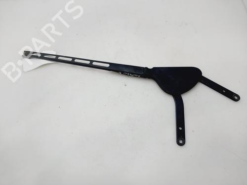 Used Front windshield wiper arm MERCEDES-BENZ C-CLASS Coupe (CL203) C 220 CDI (203.708) (150 hp) 31052654