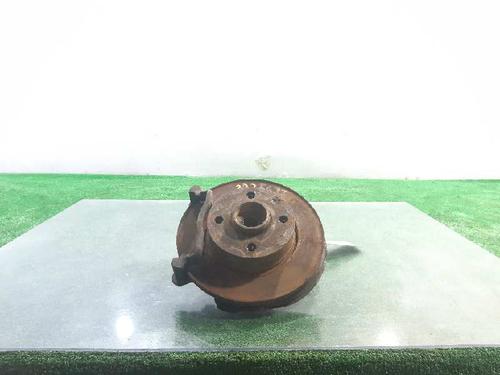 Used Left front steering knuckle SKODA FELICIA II (6U1) 1.9 D (64 hp) 6818472
