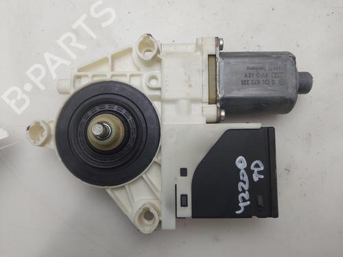 right-rear-window-motor-renault-megane-iii-hatchback-bz01_-b3_-2008-36844680 main image