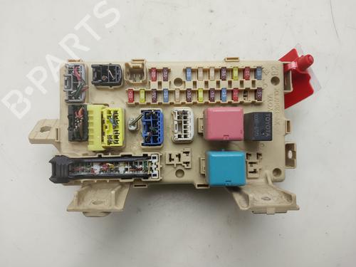 Used Fuse box Fuse box 37181484 37181484
