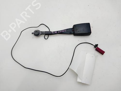 Used Seat buckle FORD FIESTA VI (CB1, CCN) 1.4 TDCi (70 hp) 30389544