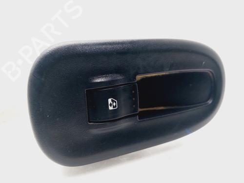 Højre fortil elrude kontakt RENAULT KANGOO / GRAND KANGOO II (KW0/1_) [2008-2026]  31979071