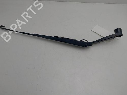 Used Front windshield wiper arm Front windshield wiper arm 34138685 34138685