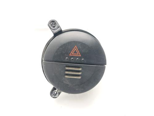 Used Warning switch NISSAN X-TRAIL I (T30) [2001-2013]  31373681