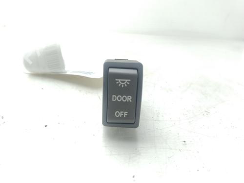 Used Switch KIA CARNIVAL / GRAND CARNIVAL III (VQ) [2005-2015]  28418064