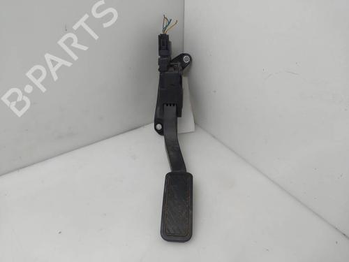 pedal-ford-tourneo-courier-b460-mpv-2014-39513660 main image