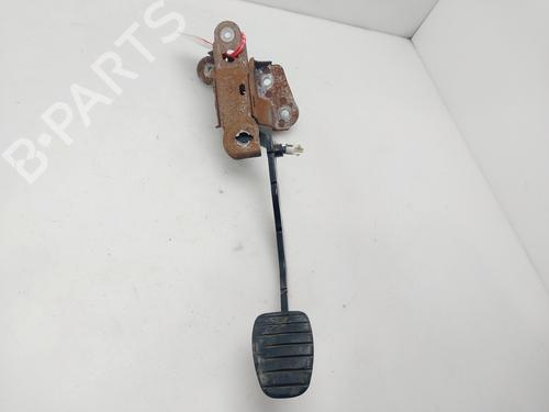 Used Clutch pedal RENAULT CLIO III (BR0/1, CR0/1) 1.4 16V (98 hp) 30276035