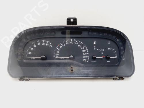 Used Instrument cluster RENAULT LAGUNA I (B56_, 556_) 1.9 dCi (B56W) (107 hp) 31878165