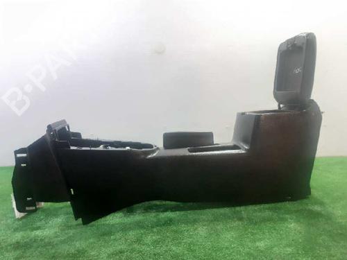 Armrest / Center console NISSAN X-TRAIL II (T31) 2.0 dCi 4x4 | BP7153310I20 