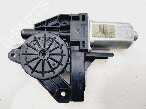 Used Right front window motor VOLVO V40 Hatchback (525) D2 (114 hp) 29585826