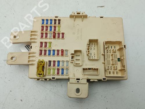Used Fuse box KIA SPORTAGE III (SL) 1.7 CRDi (116 hp) 29531777