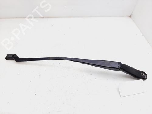 Used Front windshield wiper arm VOLVO XC60 I SUV (156) D4 (181 hp) 20097591