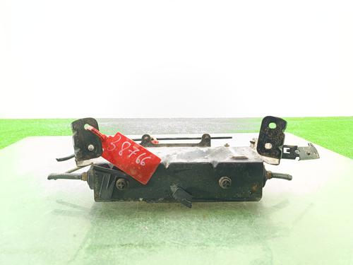 Used Electric handbrake LAND ROVER DISCOVERY III (L319) 2.7 TD 4x4 (190 hp) 31335649