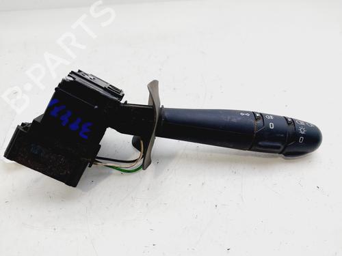 Forlygtekontakt RENAULT CLIO II (BB_, CB_) 1.2 16V (BB05, BB0W, BB11, BB27, BB2T, BB2U, BB2V, CB05,... (75 hp) 29255771
