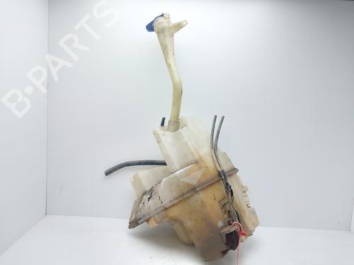 Used Windscreen washer tank Windscreen washer tank VOLVO XC90 I (275) T6 AWD (272 hp) 33313946 33313946