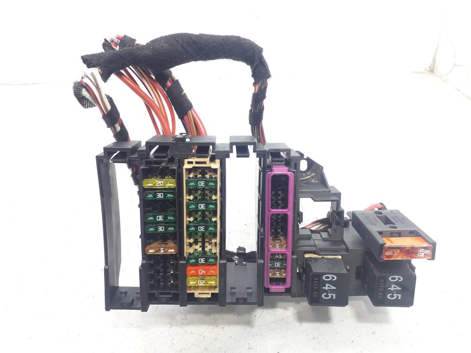 Caja reles / fusibles AUDI A5 Sportback (8TA) 3.0 TDI quattro 10353382