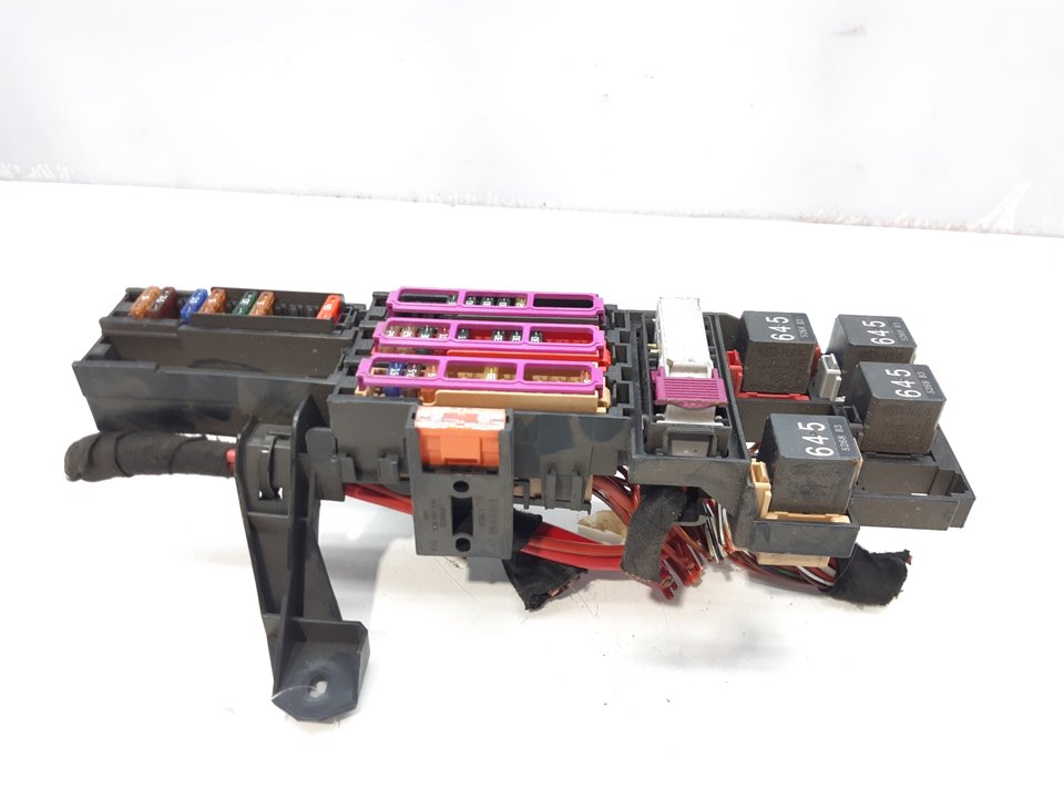 Fuse box AUDI A6 C7 Avant (4G5, 4GD) 3.0 TDI 7210002 BParts