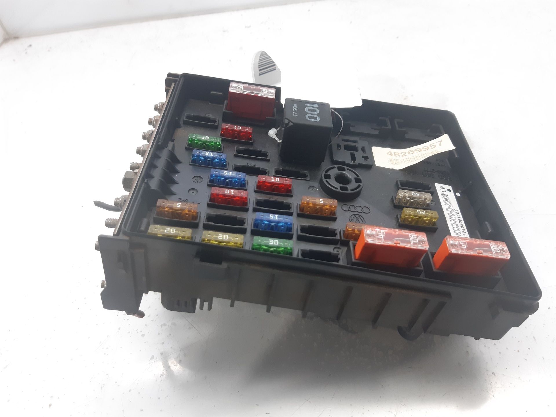 Fuse box VW PASSAT B6 (3C2) 1.6 FSI 7080567 | B-Parts