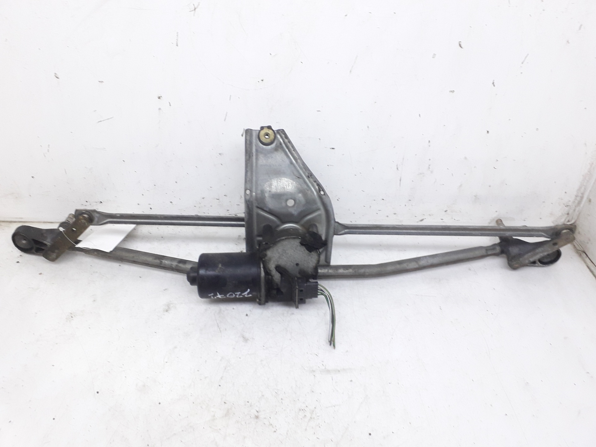 Front wiper motor FORD TRANSIT Van (FA_ _) 2.4 DI (FAA_, FAB_, FAC ...