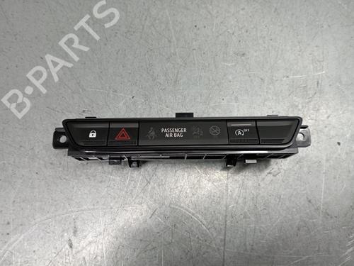 Used Warning switch DACIA SANDERO III [2021-2025]  24835769