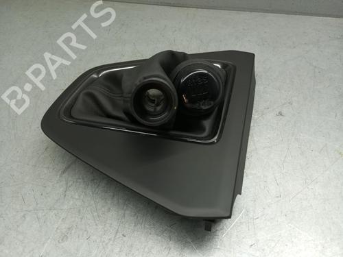 Used Shift knob RENAULT KANGOO III MPV [2021-2025]  24838721