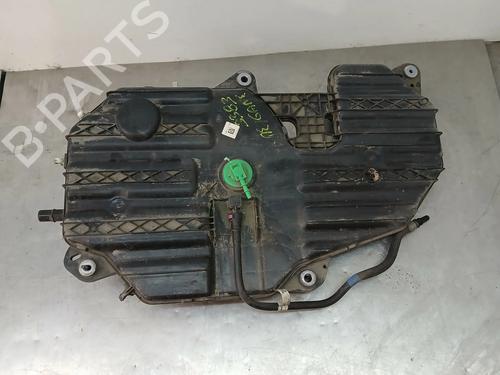 Depósito de AdBlue RENAULT MEGANE IV Hatchback (B9A/M/N_) 1.5 Blue dCi 115 (B9A6) (116 hp) 24840929